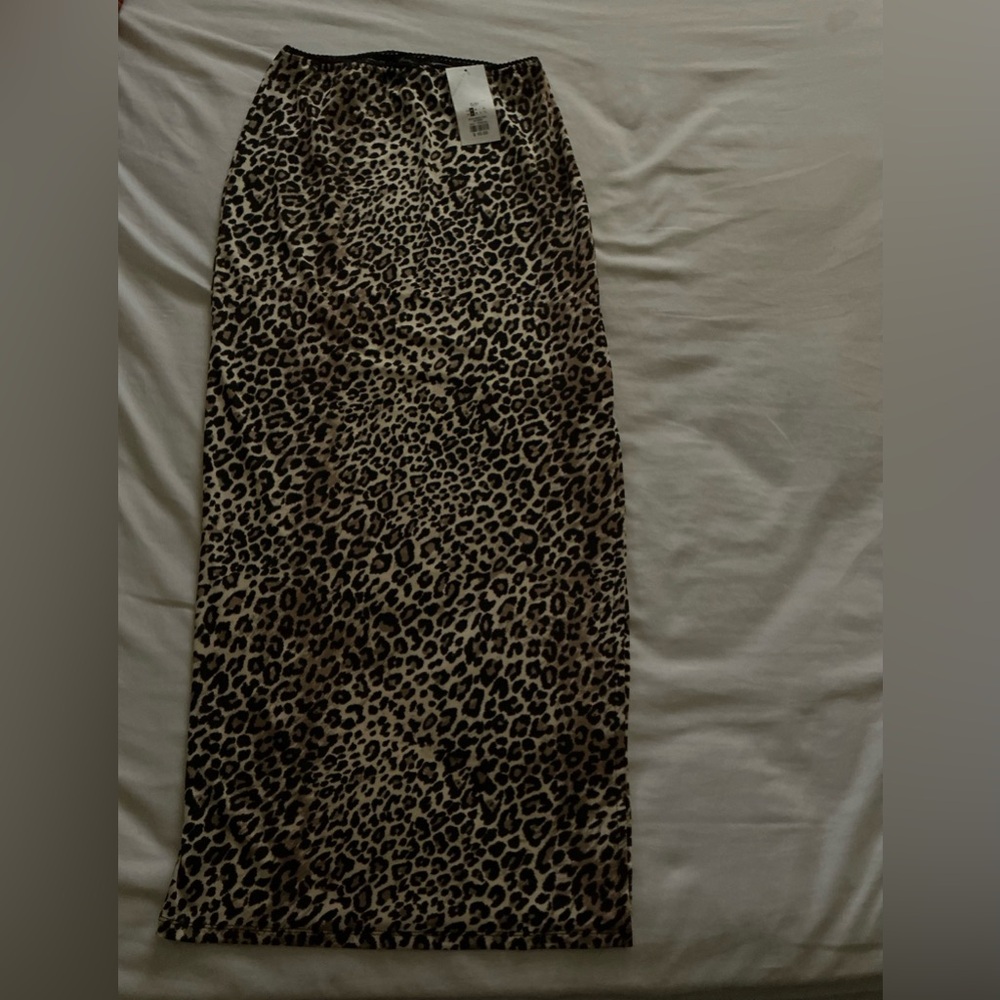 Leopard Print Maxi Skirt🐆🍸